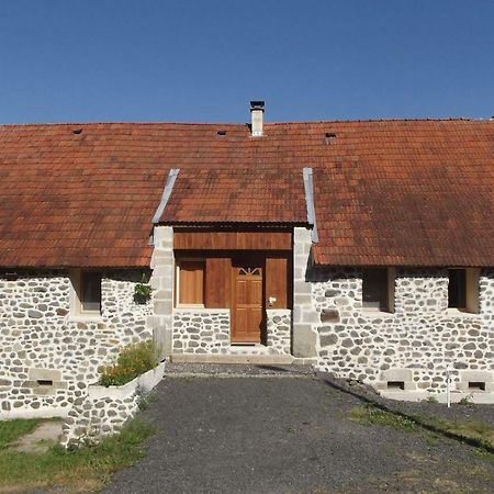 Le Bon Air Est Dans Le Pre Apartment Champagnac  Екстериор снимка